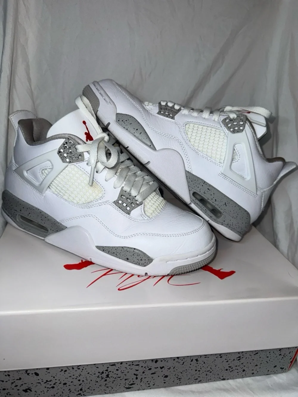 Air Jordan 4 Retro ‘White Oreo’
